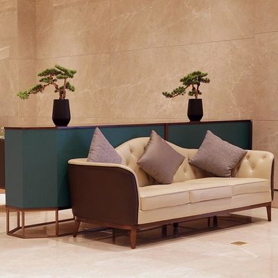 Sofa en stoel van fijne stoffen