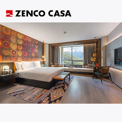 Moderne hotelkamermeubilair met bed en tafel in massief hout