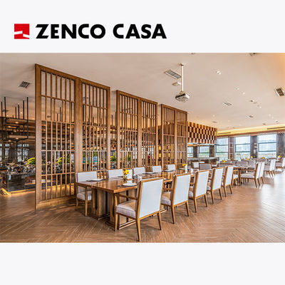Hotel-restaurantmeubilair omvat enkelvoudige massieve houten eettafel en eettafels